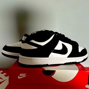 Nike Dunk low retro size 9 Men